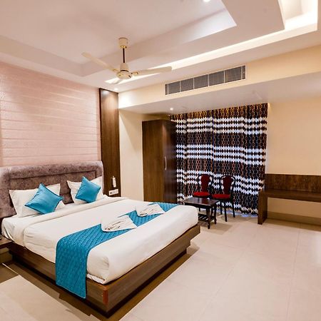 Hotel Serene Palace ميناء بلير المظهر الخارجي الصورة