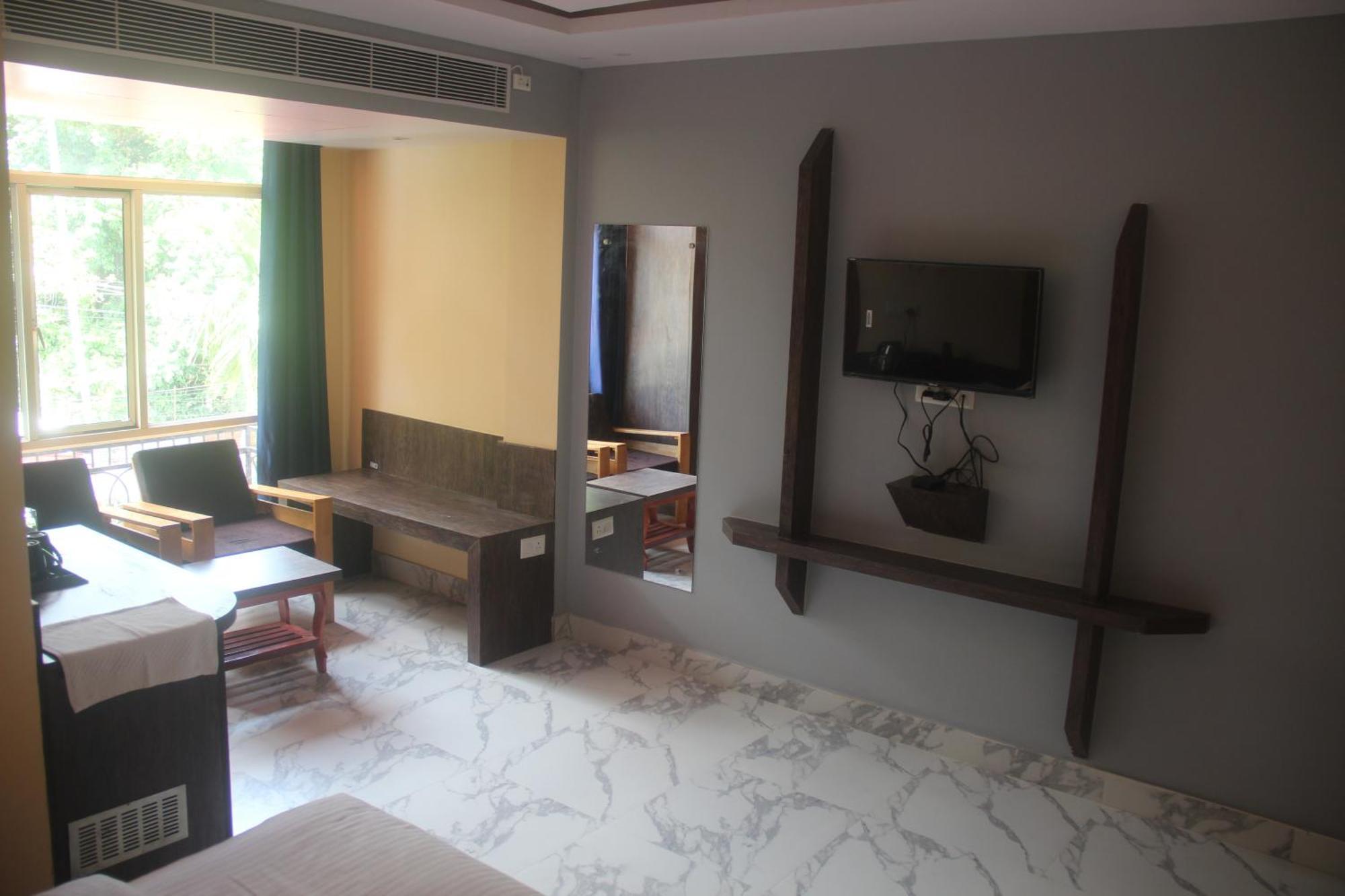 Hotel Serene Palace ميناء بلير المظهر الخارجي الصورة