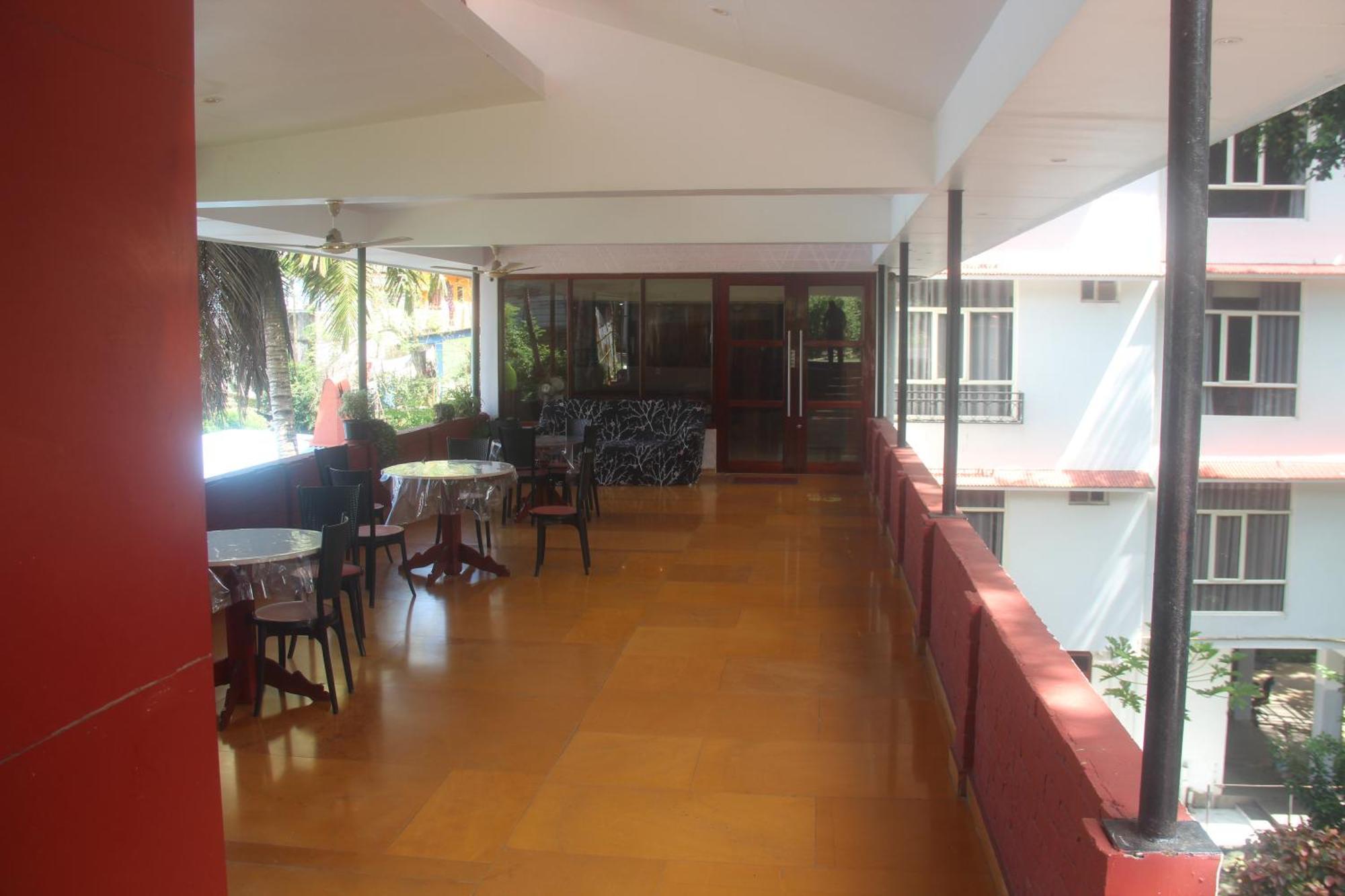 Hotel Serene Palace ميناء بلير المظهر الخارجي الصورة