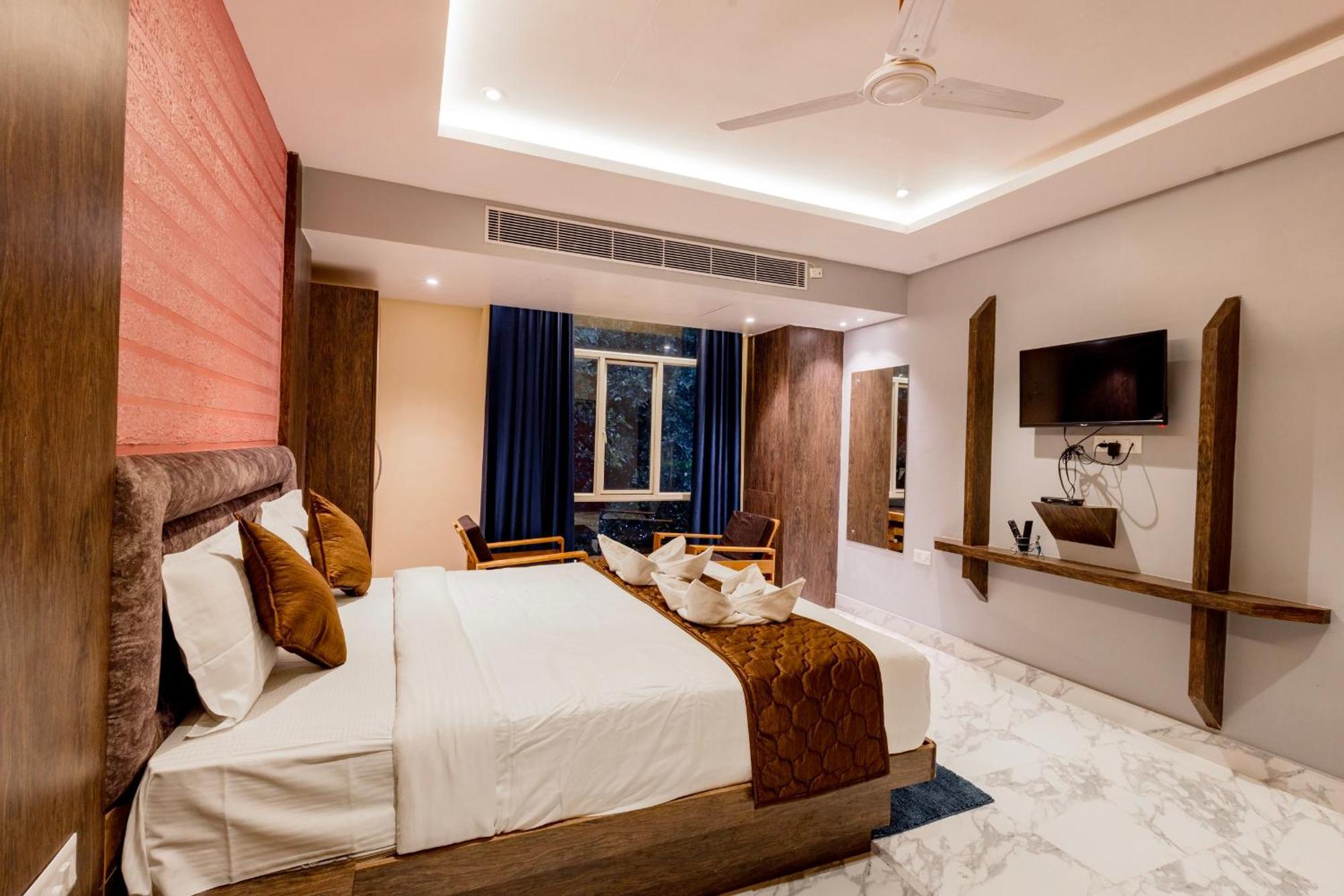 Hotel Serene Palace ميناء بلير المظهر الخارجي الصورة