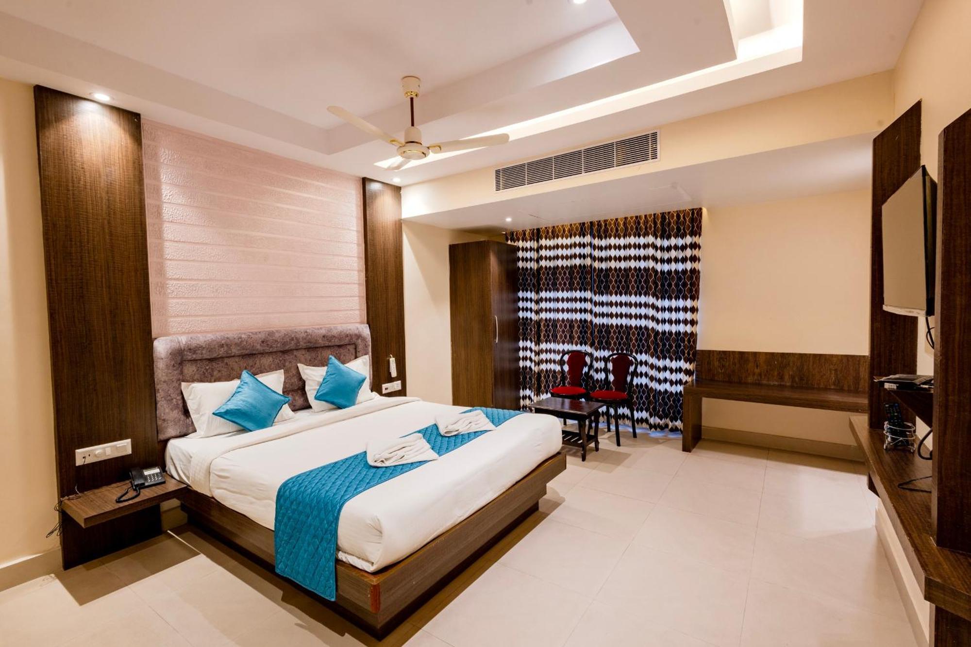 Hotel Serene Palace ميناء بلير المظهر الخارجي الصورة