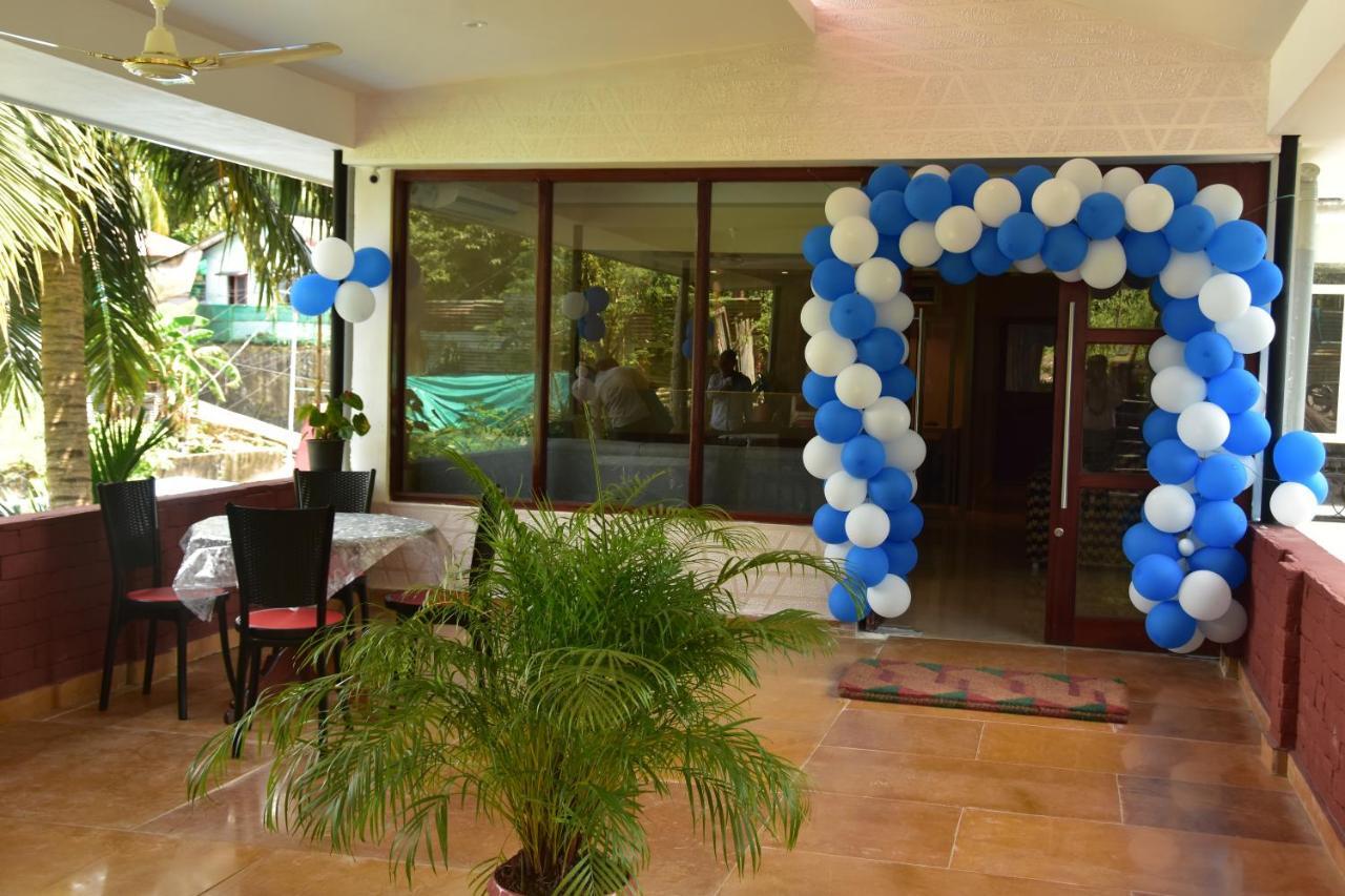 Hotel Serene Palace ميناء بلير المظهر الخارجي الصورة